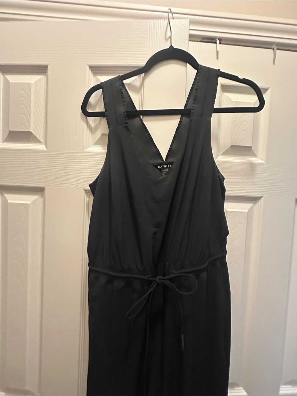 Athleta Black V-Neck Sleeveless Jumpsuit with Tie Waist